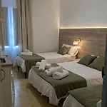 Bandres Centro Πανσιόν *