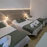Πανσιόν Bandres Centro *